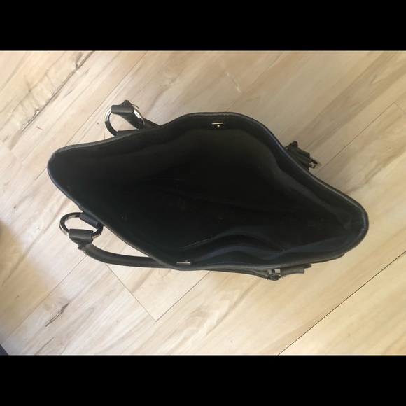 Gucci Bag - Picture 3 of 4